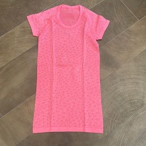 COPY - COPY - Lululemon Short Sleeve Swiftly Size 4